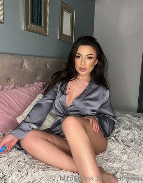 ayanasin model porno galerie
