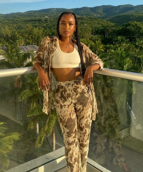 LaToya Tonodeo nackt pornografische foto