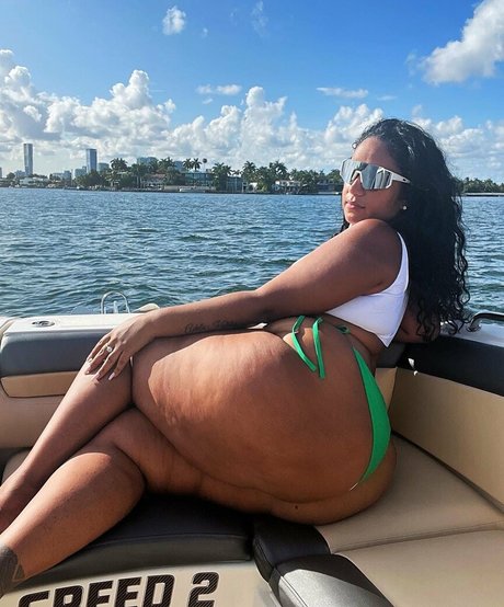 tianatee808 erwachsene nackte archiv