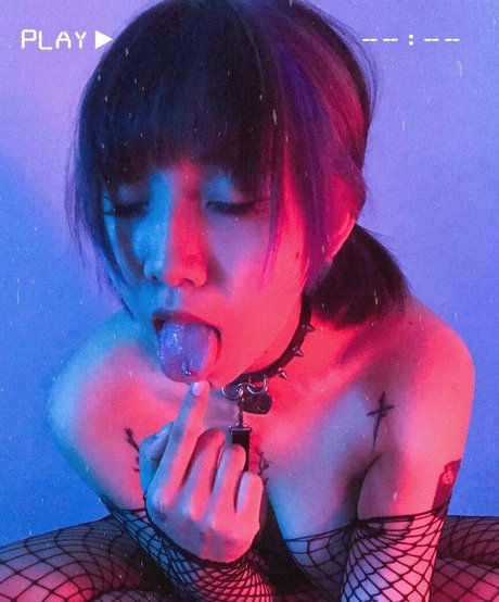 Natachuy hübsche erwachsene galerien