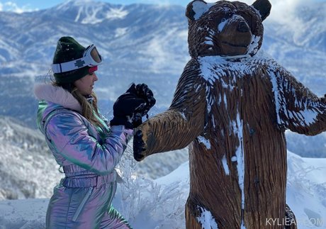 rocketkylie nackt kostenlose fotos