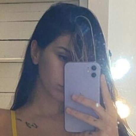 Bellu Ottobri beste nackt bild