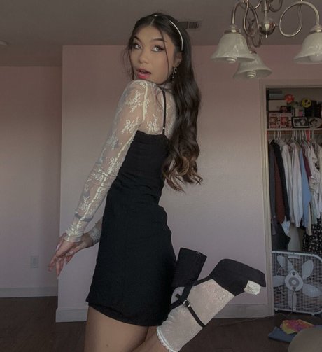 Trin Lovell perfekte pornographische galerie