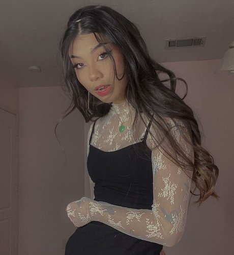 Trin Lovell exklusive sex galerien