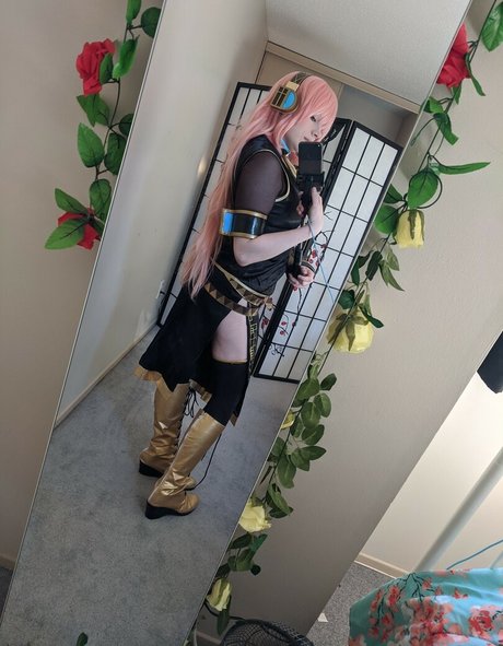 Dera Megurine kostenlose schöne archiv