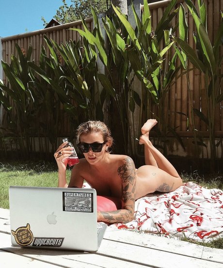 schwarzer squirt nur fans beste kunst foto