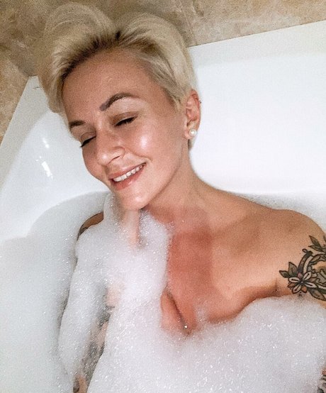 dessous milf onlyfans erotische nette archiv