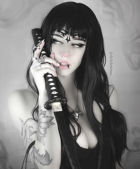 Dolchstosss erwachsene nackten archiv