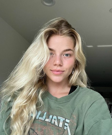 Becca Means heiße perfekte galerien