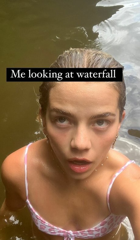 ebenholz-teen-onlyfans heiße nackt foto