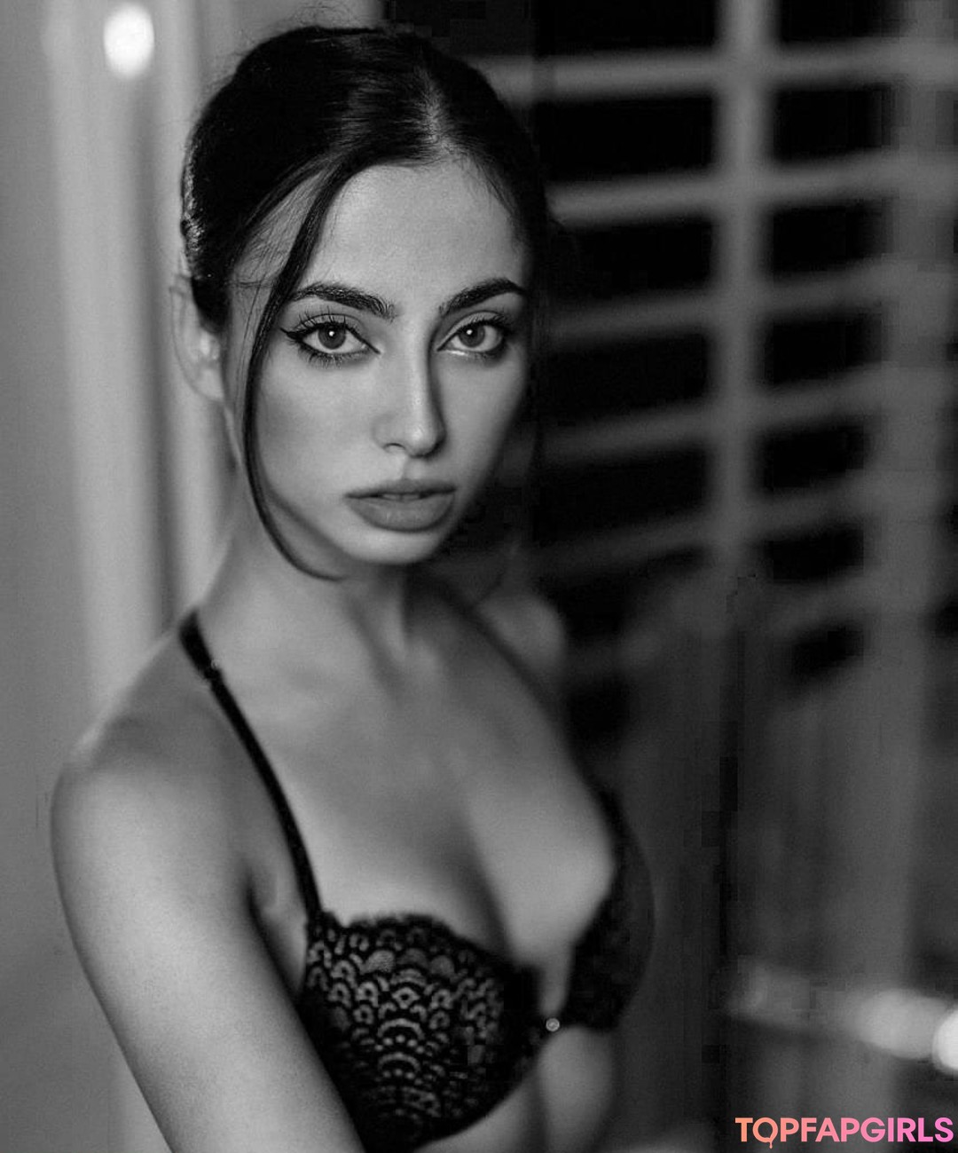 Lucrelisa schöne porno fotos