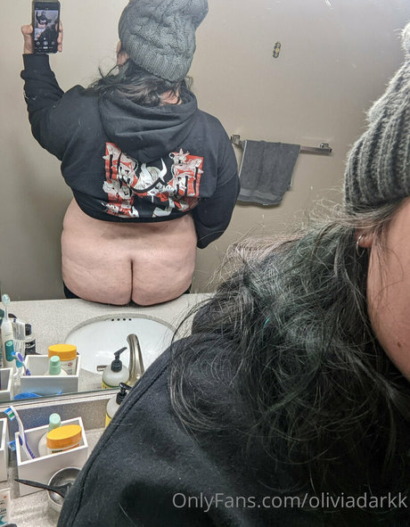 oliviadarkk schöne akt foto