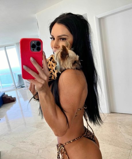 Anita Herbert top sexy foto