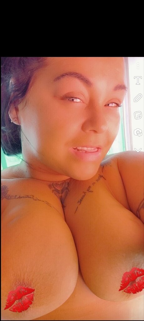 Trina Satanek xxx erwachsene archiv