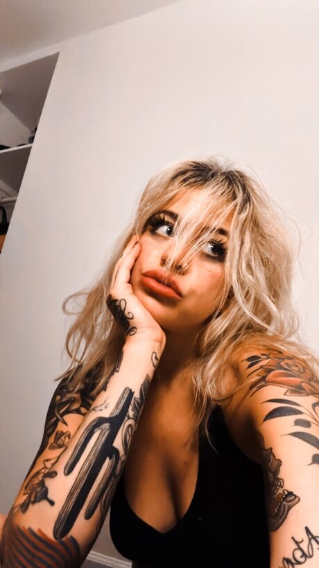 Lucy Ford erotische archiv