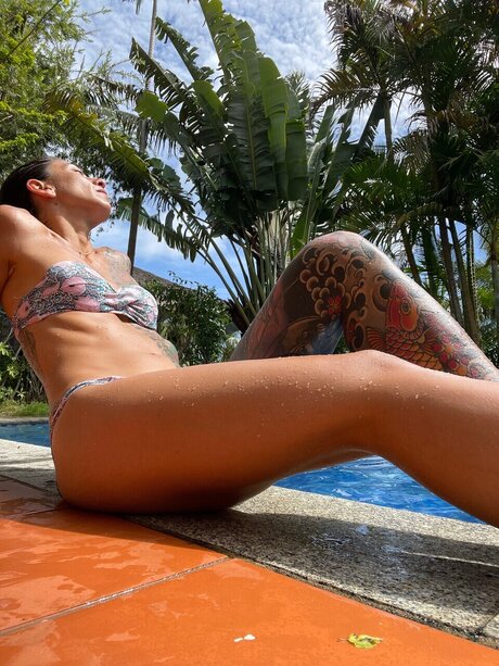 Irysse model erotische foto