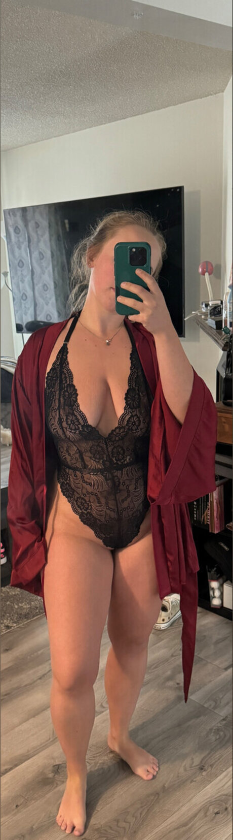 Curious Minx top nackt archiv