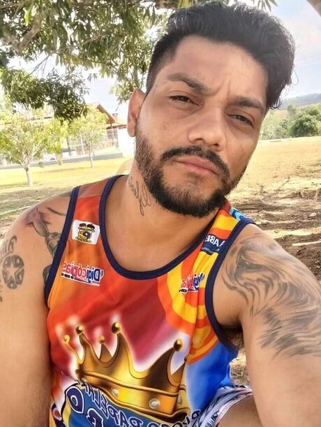 Bruno21Cm sexy top galerien