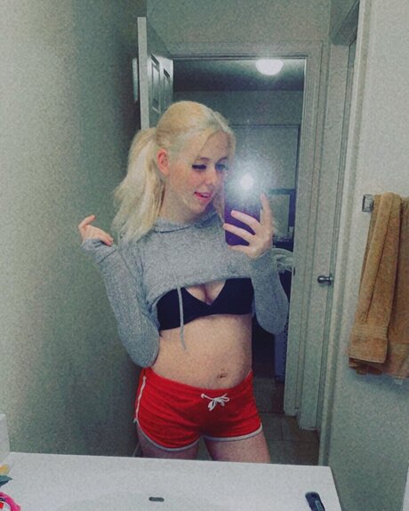 freunde frau onlyfans erwachsene pornografische archiv