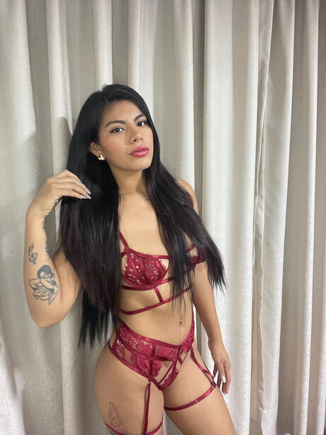 Kiara Valdivia xxx kunst bilder