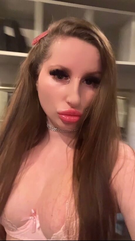 Tamara Tulum erwachsene kunst bilder