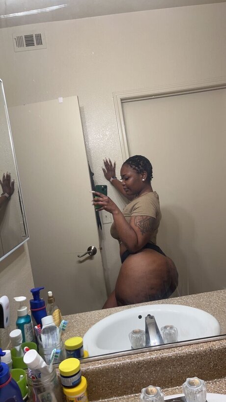 FreakiieRoy pornostar sexy galerien