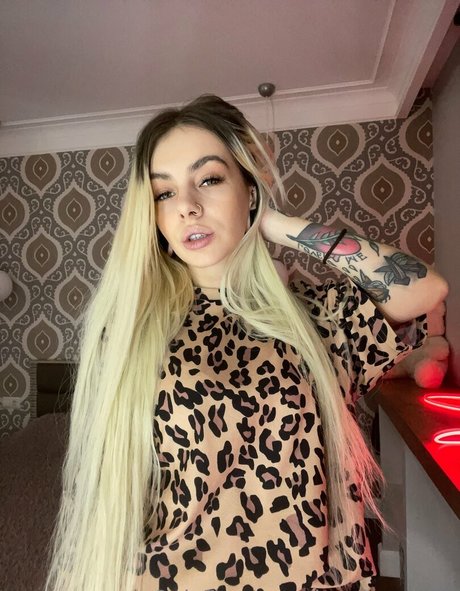 blondine masturbiert nur fans exklusive pornographische bilder