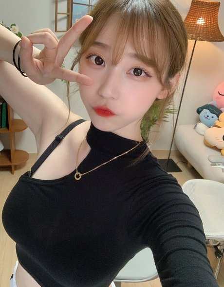 rofvmtm kunst nackt galerien