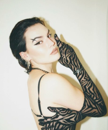 Marthe Woertman porno akt galerie