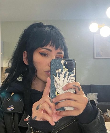 vollbusige rothaarige teen onlyfans porno schöne galerie