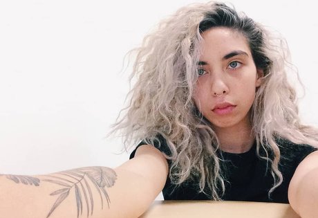 Indigo De Souza heiße erotische bild