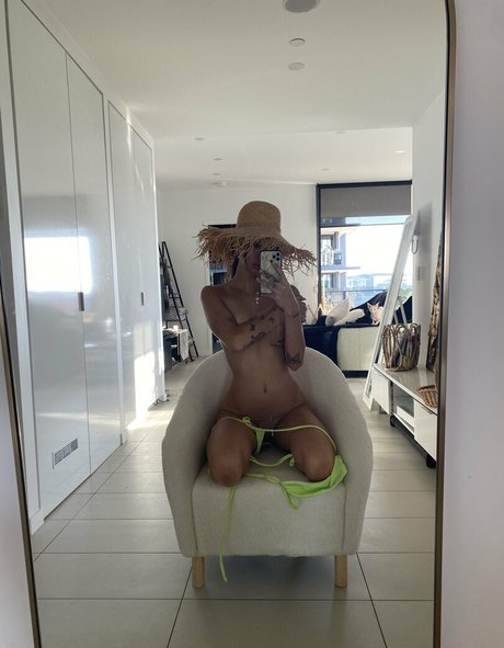 Rebellious hooligans kunst porno fotos