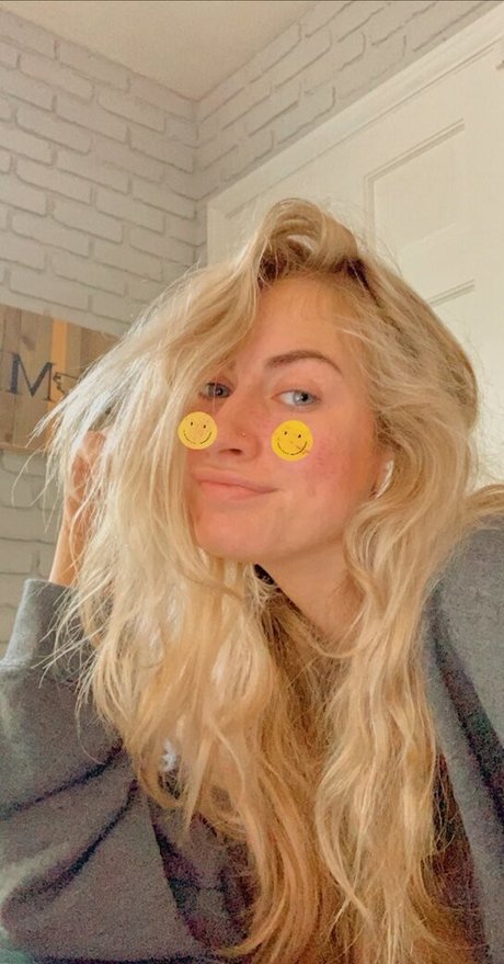 Sarah Kate Stricker perfekte erwachsene foto