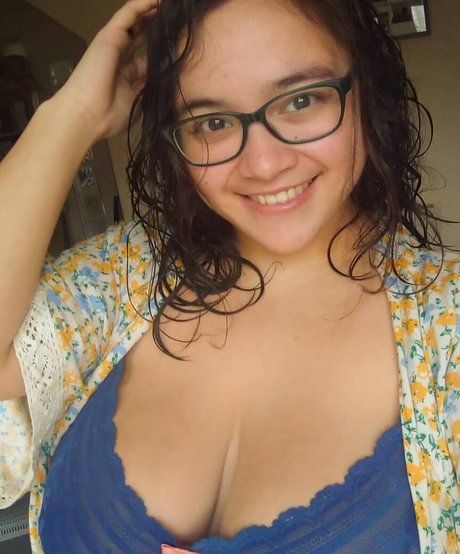 janineaam model sexy foto