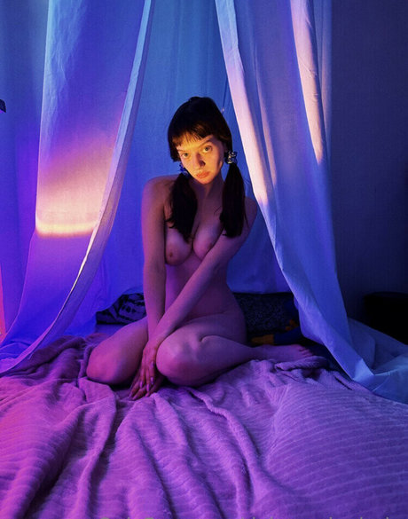 Daria Dabrowska pornostar erwachsene foto