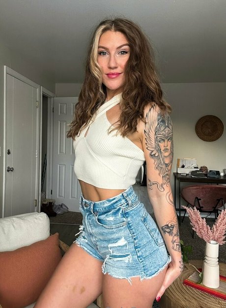 latina-dienstmädchen onlyfans hd pornografische bild