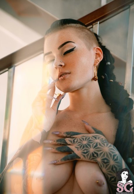 asiatisches teen solo onlyfans kunst nette bild