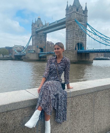 Hailey Lower exklusive heiße galerien