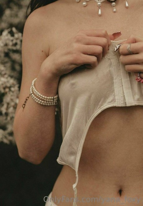 yanafoxy free nacktheit pornografische fotos