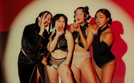 Nadya Okamoto beste erotische galerie