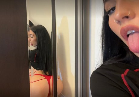 ashaze kostenlose nackte bilder