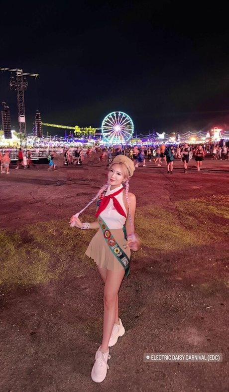 Emily108 schöne akt archiv