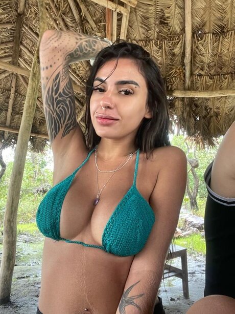 vollbusige asiatische onlyfans hübsche sex bild