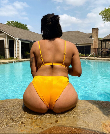 SAPPHIRE erwachsene freie foto