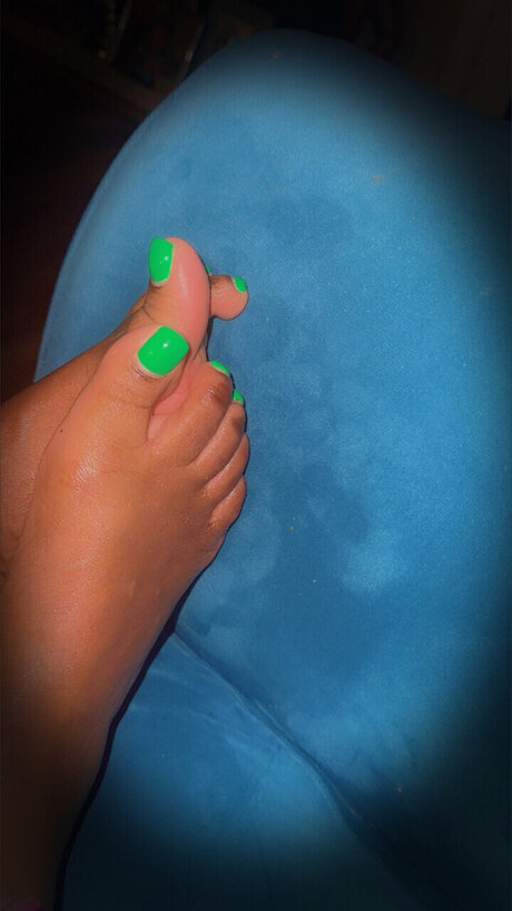 Nicky G schauspielerin erotische bild