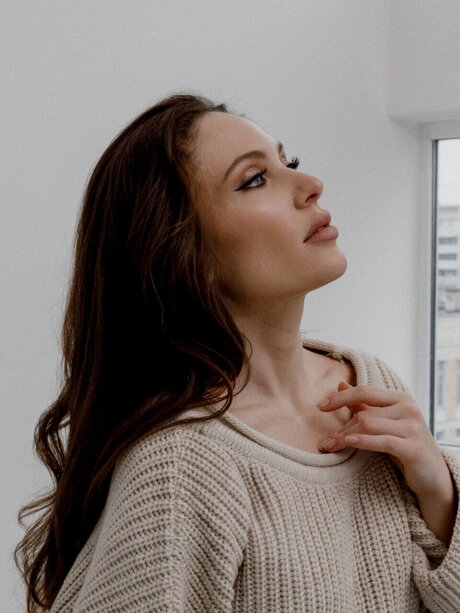 VRNSFCTN schauspielerin erwachsene bild