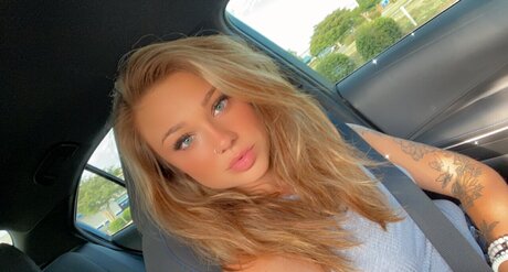 Scarlett Davina hübsche pornografische bild