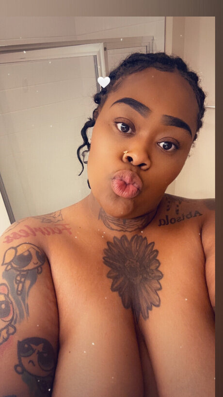 weibliche zwerg-onlyfans nackt hd bild