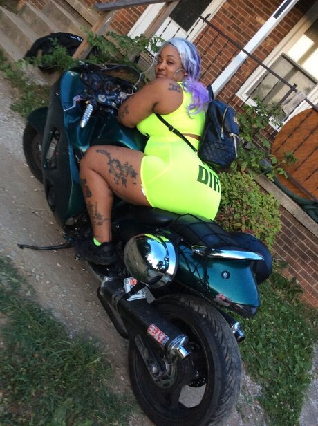 Kyle Bruns schauspielerin perfekte galerien