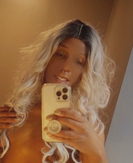 Shandy erwachsene nackte foto